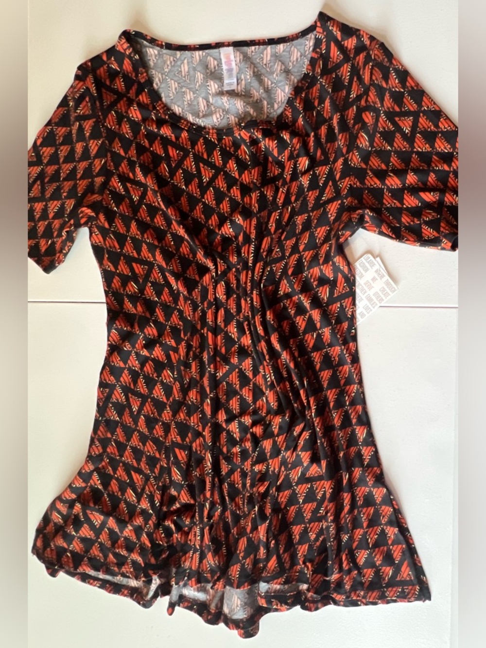 Lularoe Perfect Tee - Size Small
